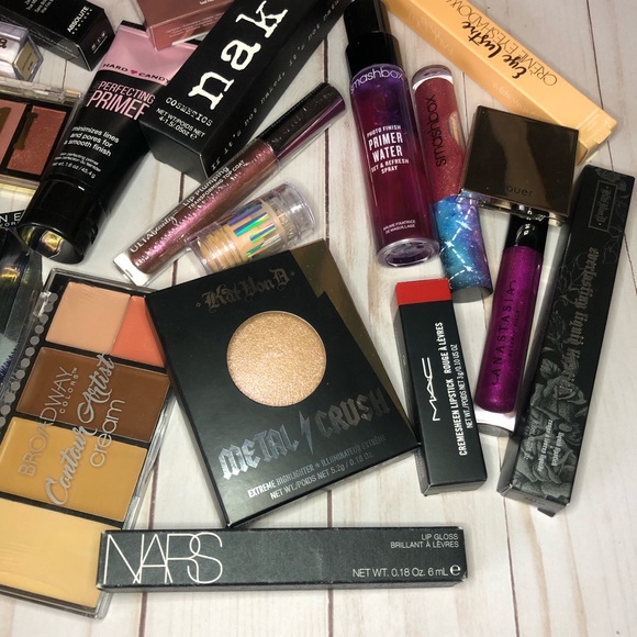 Mystery Beauty Makeup Box 1 Highend 3 Drugstore - Picture 3 of 6